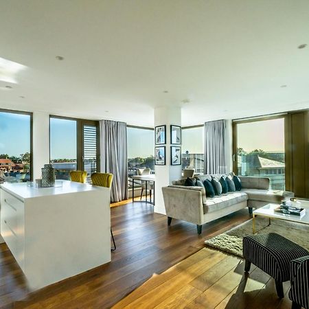 Skyview Retreat @ Ryedale House Appartement York Buitenkant foto